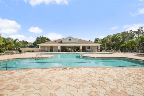 House in Fish Hawk, Florida 4 bedrooms, 207.82 sq.m. № 2216644 - photo 23