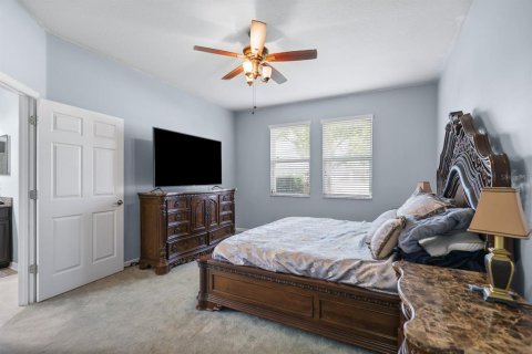 House in Fish Hawk, Florida 4 bedrooms, 207.82 sq.m. № 2216644 - photo 13