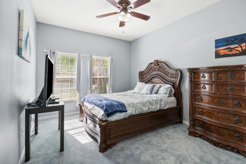 House in Fish Hawk, Florida 4 bedrooms, 207.82 sq.m. № 2216644 - photo 16