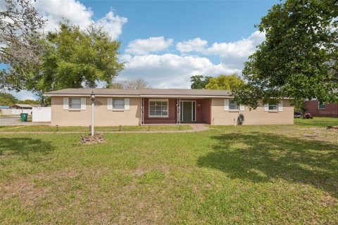 Villa ou maison à Zephyrhills, Floride 3 chambres, 156.82 m2 № 2200785