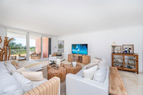 Condo in Key Biscayne, Florida, 2 bedrooms  № 2067661 - photo 5