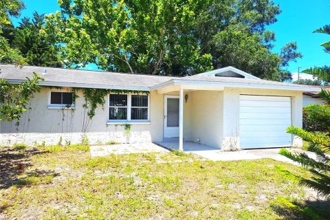 Villa ou maison à Clearwater, Floride 3 chambres, 121.14 m2 № 2431829
