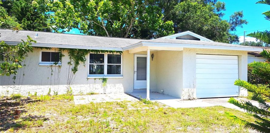 Villa ou maison à Clearwater, Floride 3 chambres, 121.14 m2 № 2431829
