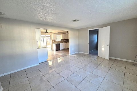 Villa ou maison à louer à Clearwater, Floride: 3 chambres, 121.14 m2 № 2431829 - photo 7
