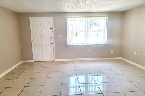 Villa ou maison à louer à Clearwater, Floride: 3 chambres, 121.14 m2 № 2431829 - photo 8