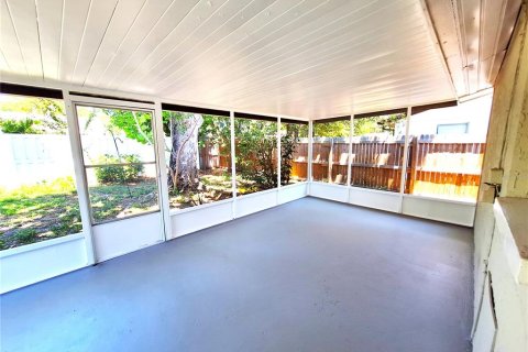 Villa ou maison à louer à Clearwater, Floride: 3 chambres, 121.14 m2 № 2431829 - photo 17