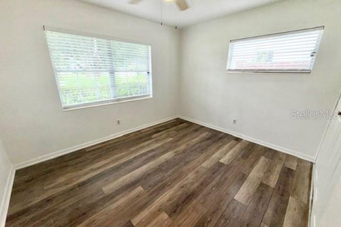 Villa ou maison à louer à Sanford, Floride: 3 chambres, 113.53 m2 № 2391616 - photo 9