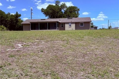 Villa ou maison à louer à Port Charlotte, Floride: 3 chambres, 101.45 m2 № 2098651 - photo 21