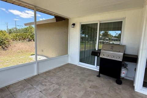 Villa ou maison à louer à Port Charlotte, Floride: 3 chambres, 101.45 m2 № 2098651 - photo 13