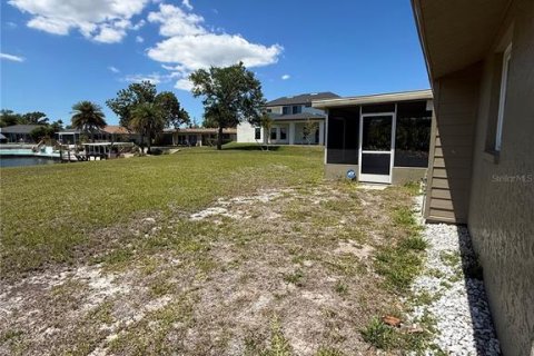 Villa ou maison à louer à Port Charlotte, Floride: 3 chambres, 101.45 m2 № 2098651 - photo 15