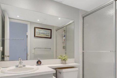 Condo in Sunrise, Florida, 2 bedrooms № 2186084 - photo 17