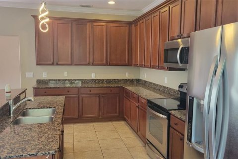 Adosado en venta en Tarpon Springs, Florida, 4 dormitorios, 213.77 m2 № 2259459 - foto 5
