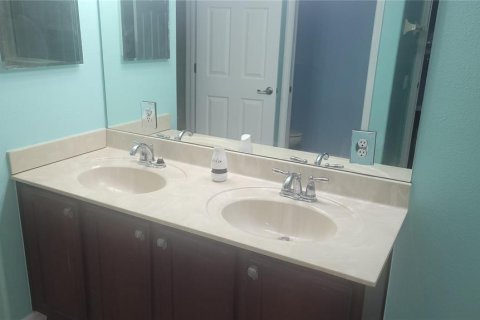 Adosado en venta en Tarpon Springs, Florida, 4 dormitorios, 213.77 m2 № 2259459 - foto 19