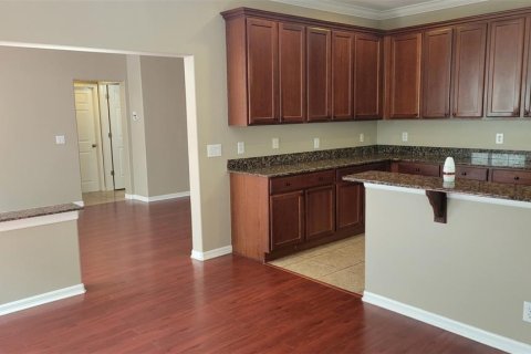 Adosado en venta en Tarpon Springs, Florida, 4 dormitorios, 213.77 m2 № 2259459 - foto 8
