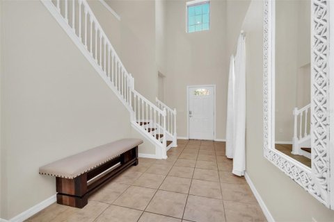 House in Kissimmee, Florida 5 bedrooms, 231.51 sq.m. № 2220637 - photo 4