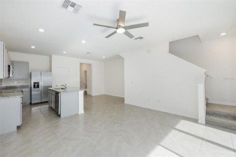 Touwnhouse à vendre à Land O' Lakes, Floride: 3 chambres, 155.43 m2 № 2412694 - photo 28