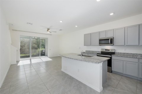 Touwnhouse à vendre à Land O' Lakes, Floride: 3 chambres, 155.43 m2 № 2412694 - photo 22