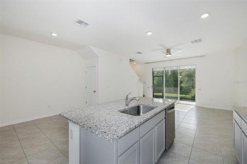 Touwnhouse à vendre à Land O' Lakes, Floride: 3 chambres, 155.43 m2 № 2412694 - photo 23