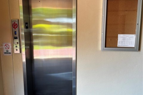Купить кондоминиум в Санрайз, Флорида 2 спальни, 78.97м2, № 2154020 - фото 14