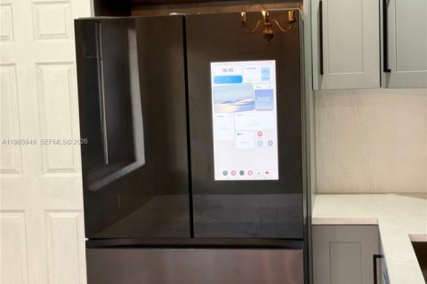 Villa ou maison à louer à Miramar, Floride: 2 chambres, 155.52 m2 № 2027533 - photo 7