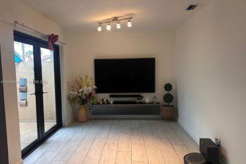 Купить таунхаус в Хайалиа, Флорида 3 спальни, 113.25м2, № 2273947 - фото 19