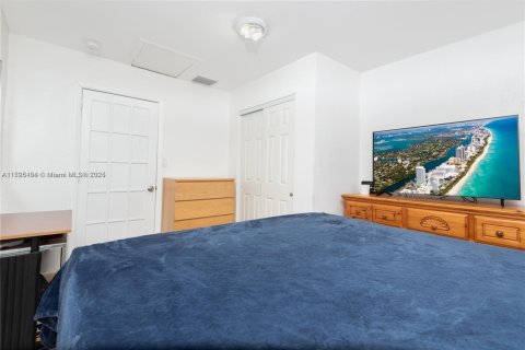 Immobilier commercial à vendre à Miami, Floride: 193.14 m2 № 1969459 - photo 10