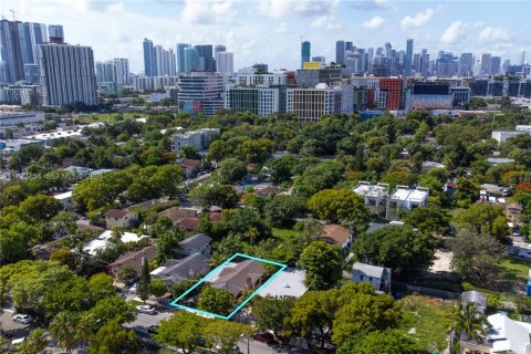 Villa ou maison à vendre à Miami, Floride: 2 chambres, 140.28 m2 № 2060095 - photo 10