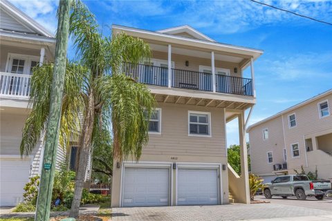 Casa en venta en Tampa, Florida, 4 dormitorios, 233.37 m2 № 2197944 - foto 2