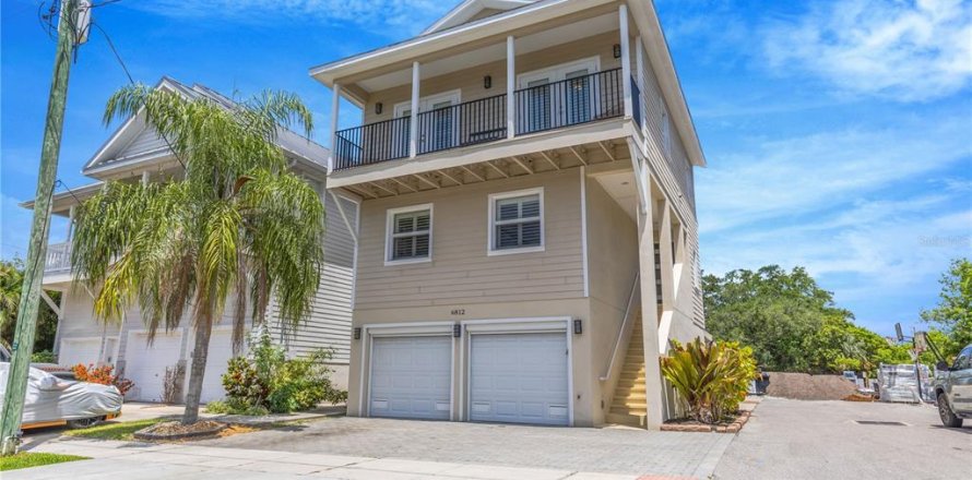 Casa en Tampa, Florida 4 dormitorios, 233.37 m2 № 2197944