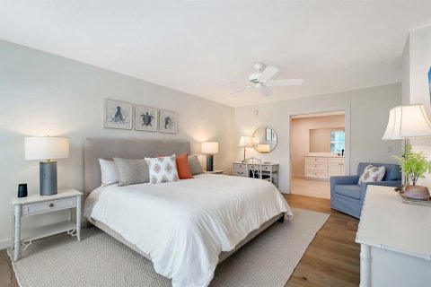 Condo in Longboat Key, Florida, 2 bedrooms  № 1835233 - photo 15