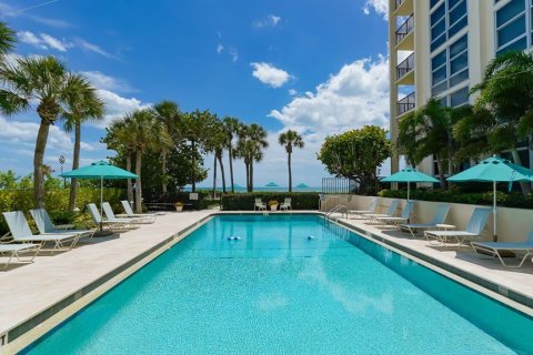 Condo in Longboat Key, Florida, 2 bedrooms  № 1835233 - photo 23