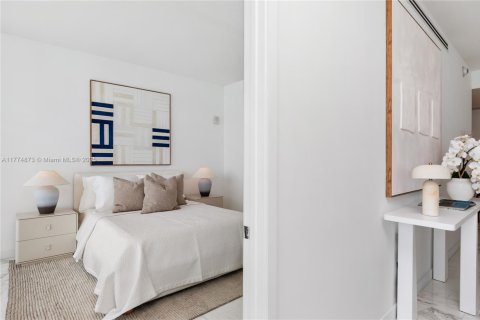 Condo in Sunny Isles Beach, Florida, 2 bedrooms № 1865517 - photo 14