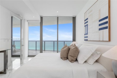 Condominio en venta en Sunny Isles Beach, Florida, 2 dormitorios, 145.95 m2 № 1865517 - foto 19