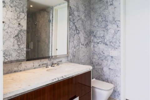 Condominio en venta en Sunny Isles Beach, Florida, 2 dormitorios, 145.95 m2 № 1865517 - foto 21