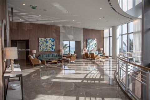 Condominio en venta en Sunny Isles Beach, Florida, 2 dormitorios, 145.95 m2 № 1865517 - foto 24