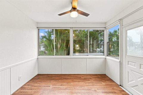 Condominio en venta en Saint Petersburg, Florida, 2 dormitorios, 102.19 m2 № 2277906 - foto 11