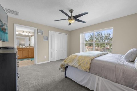 Touwnhouse à vendre à Kissimmee, Floride: 4 chambres, 176.7 m2 № 1446400 - photo 13
