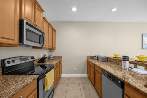 Touwnhouse à vendre à Kissimmee, Floride: 4 chambres, 176.7 m2 № 1446400 - photo 6