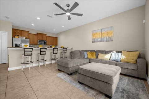 Touwnhouse à vendre à Kissimmee, Floride: 4 chambres, 176.7 m2 № 1446400 - photo 11