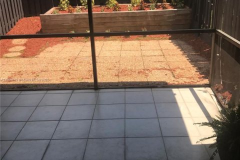 Adosado en venta en Sunrise, Florida, 2 dormitorios, 123.75 m2 № 1978267 - foto 6