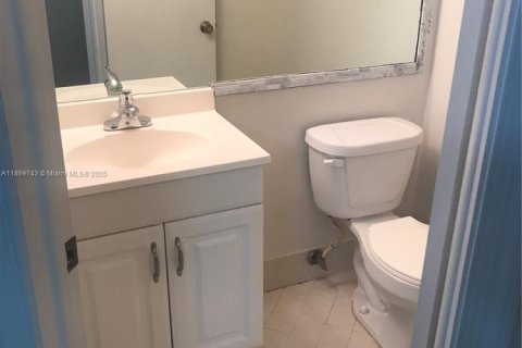 Adosado en venta en Sunrise, Florida, 2 dormitorios, 123.75 m2 № 1978267 - foto 9