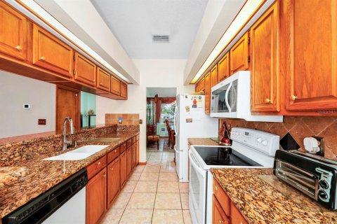 House in Orlando, Florida 4 bedrooms, 206.43 sq.m. № 1750792 - photo 10