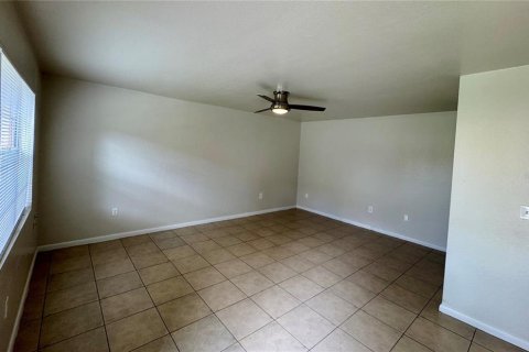 Condo in Orlando, Florida, 2 bedrooms № 2402739 - photo 6