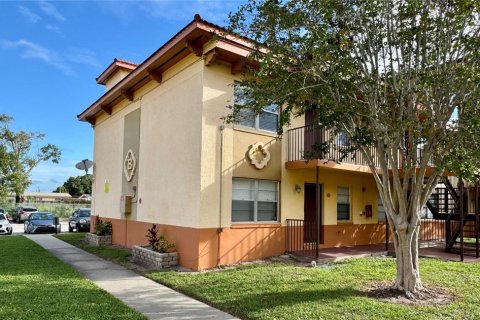 Condo in Orlando, Florida, 2 bedrooms № 2402739 - photo 3