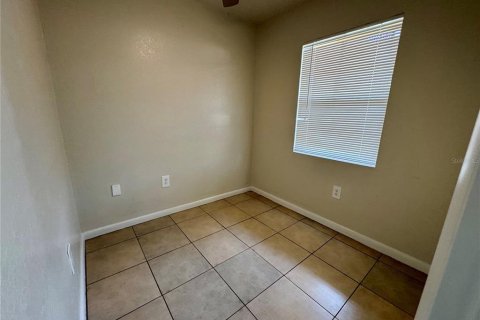 Condo in Orlando, Florida, 2 bedrooms № 2402739 - photo 15