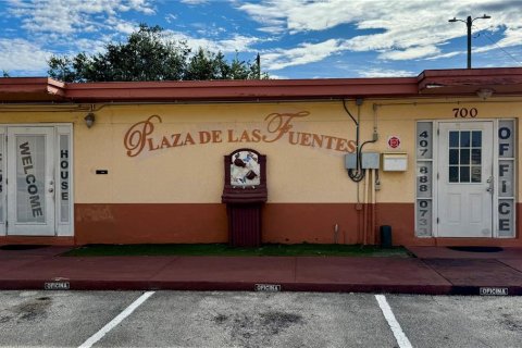 Condo in Orlando, Florida, 2 bedrooms № 2402739 - photo 20