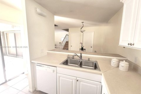 Townhouse in West Palm Beach, Florida 2 bedrooms, 114.83 sq.m. № 2171554 - photo 13