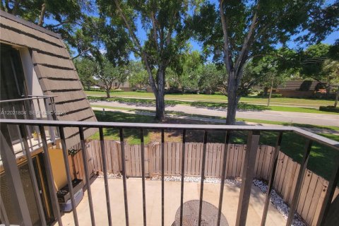 Townhouse in West Palm Beach, Florida 2 bedrooms, 114.83 sq.m. № 2171554 - photo 22