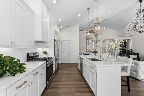 Villa ou maison à vendre à Bradenton, Floride: 2 chambres, 164.53 m2 № 2398646 - photo 13
