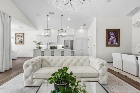 Villa ou maison à vendre à Bradenton, Floride: 2 chambres, 164.53 m2 № 2398646 - photo 9